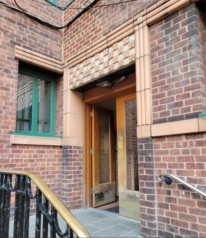 1503 Metropolitan Avenue 7E, Bronx, NY 10462 — exterior