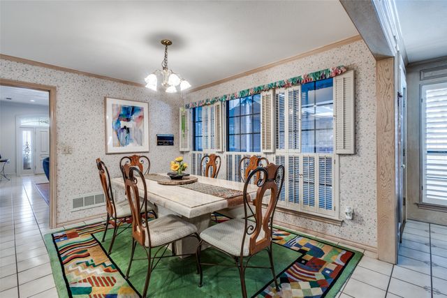 5820 Sky Park Drive, Plano, TX 75093