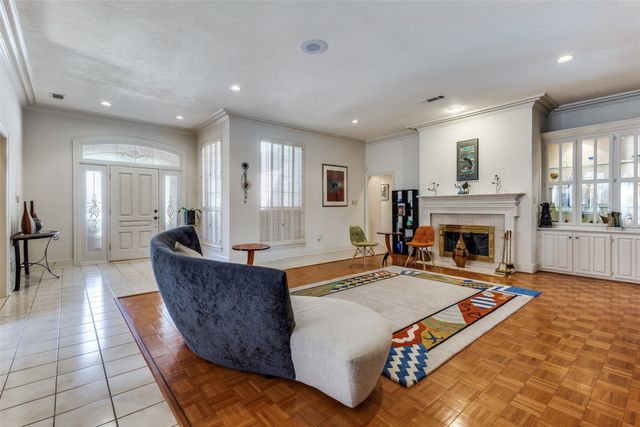 5820 Sky Park Drive, Plano, TX 75093