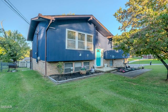 8000 Little Joe Road, Powell, TN 37849