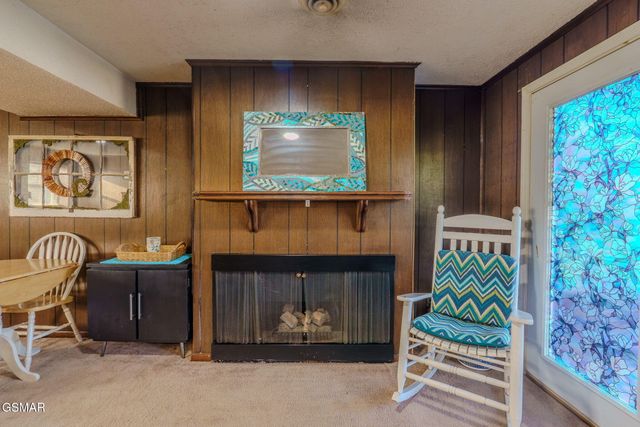 8000 Little Joe Road, Powell, TN 37849