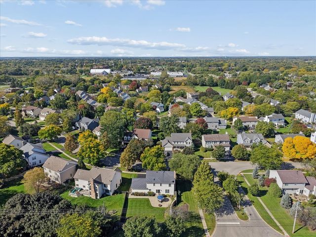 359 Banbury Lane, Grayslake, IL 60030