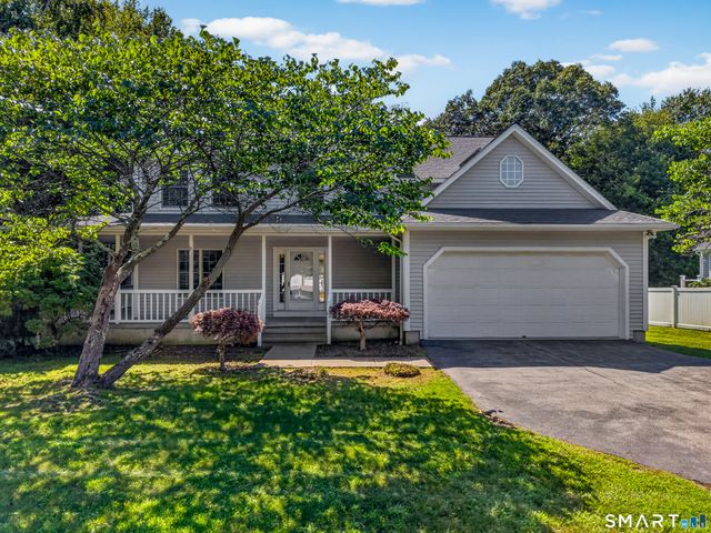 9 Spinnaker Road, Waterford, CT 06385