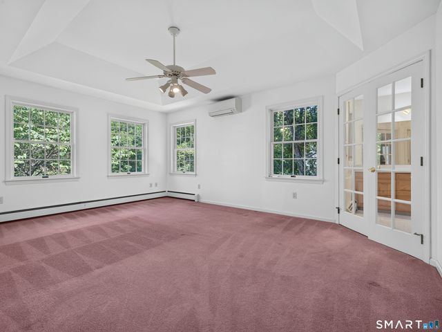 9 Spinnaker Road, Waterford, CT 06385