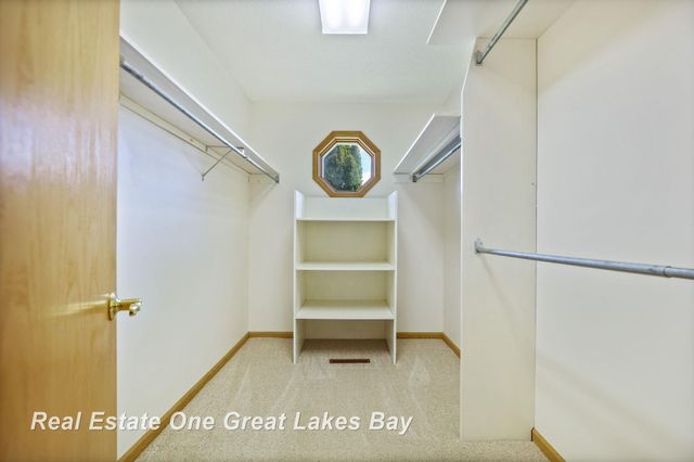 7266 Mielke Road, Freeland, MI 48623