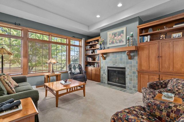 924 E PONDVIEW COURT, Appleton, WI 54913