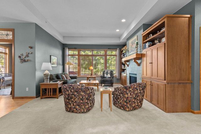 924 E PONDVIEW COURT, Appleton, WI 54913