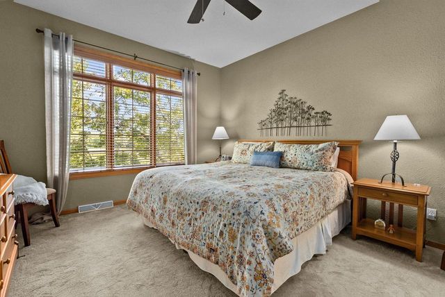 924 E PONDVIEW COURT, Appleton, WI 54913