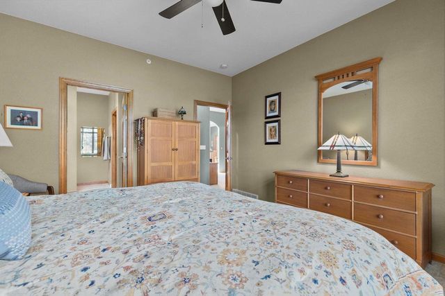 924 E PONDVIEW COURT, Appleton, WI 54913