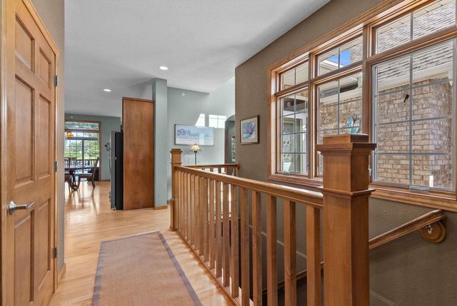 924 E PONDVIEW COURT, Appleton, WI 54913