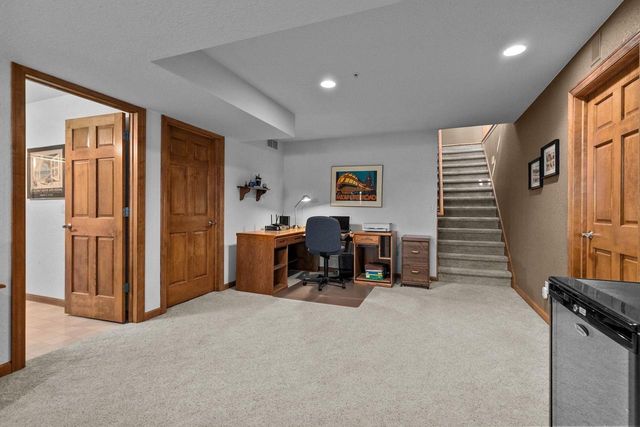 924 E PONDVIEW COURT, Appleton, WI 54913