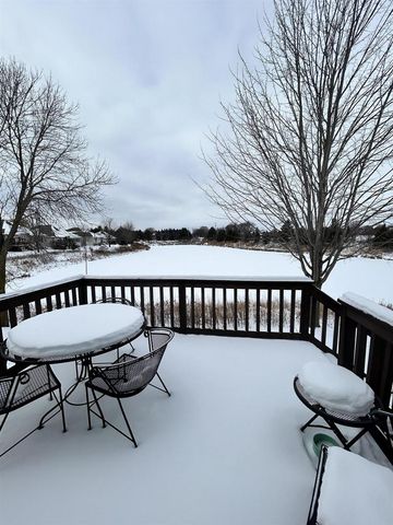 924 E PONDVIEW COURT, Appleton, WI 54913