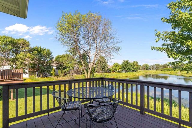 924 E PONDVIEW COURT, Appleton, WI 54913