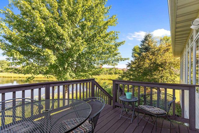 924 E PONDVIEW COURT, Appleton, WI 54913