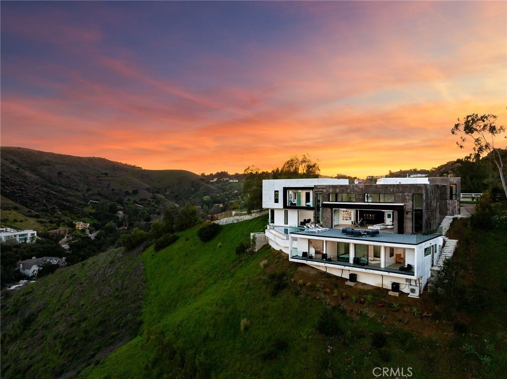 18 Stallion, Bell Canyon, CA 91307 — exterior