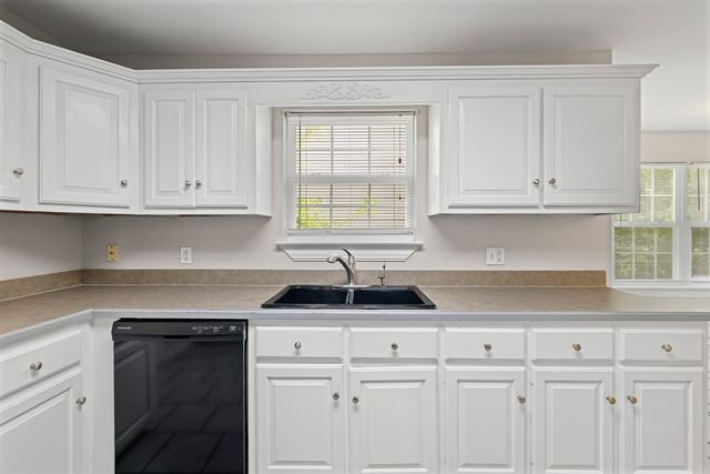 5048 Appalachain Dr, Goodlettsville, TN 37072