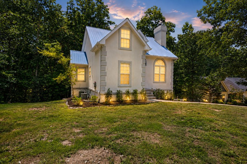 5048 Appalachain Dr, Goodlettsville, TN 37072
