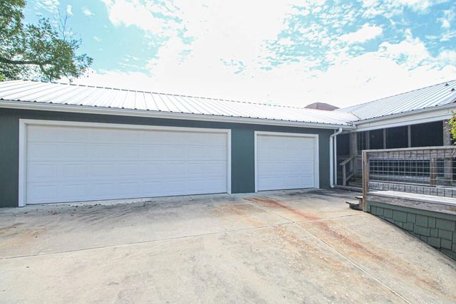 293 Mallard Point, Livingston, TX 77351