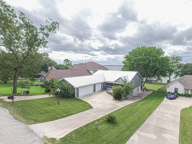 293 Mallard Point, Livingston, TX 77351