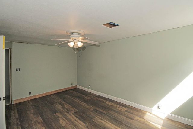 293 Mallard Point, Livingston, TX 77351