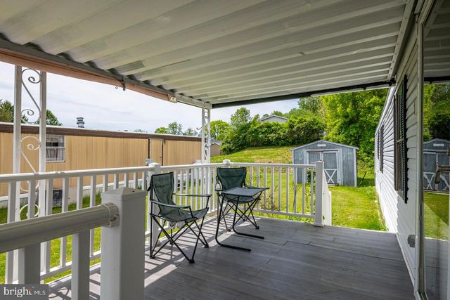74 SOUTHWICK DR, Hereford, PA 18056