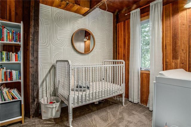 3909 NE Beach Road, Lee's Summit, MO 64064