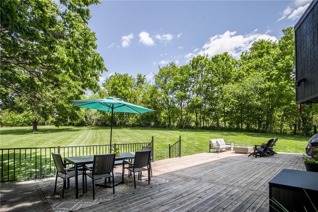 3909 NE Beach Road, Lee's Summit, MO 64064