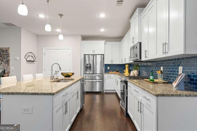 2100 Drew Drive NW, Atlanta, GA 30318