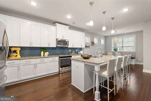 2100 Drew Drive NW, Atlanta, GA 30318