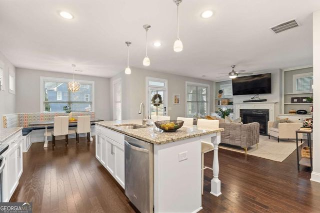 2100 Drew Drive NW, Atlanta, GA 30318