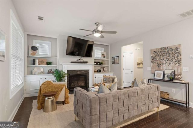 2100 Drew Drive NW, Atlanta, GA 30318