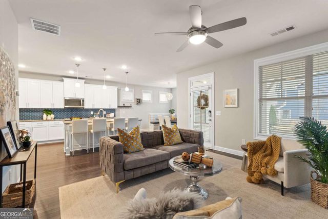 2100 Drew Drive NW, Atlanta, GA 30318