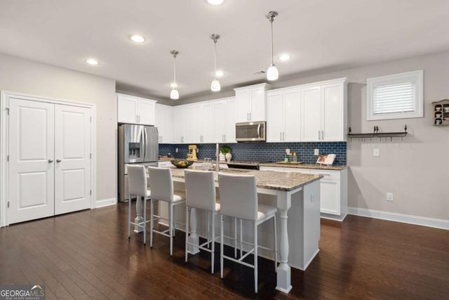 2100 Drew Drive NW, Atlanta, GA 30318