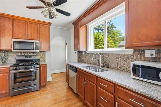 2501 Walker Avenue, Greensboro, NC 27403