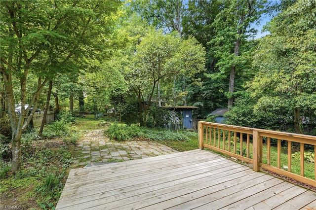 2501 Walker Avenue, Greensboro, NC 27403