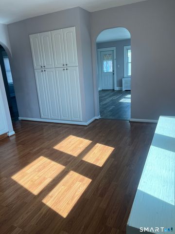 25 Clover Street, Stratford, CT 06614