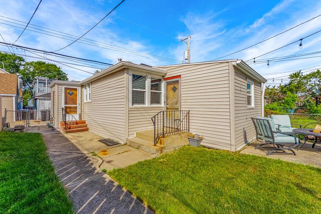 3314 N Ozanam Avenue, Chicago, IL 60634