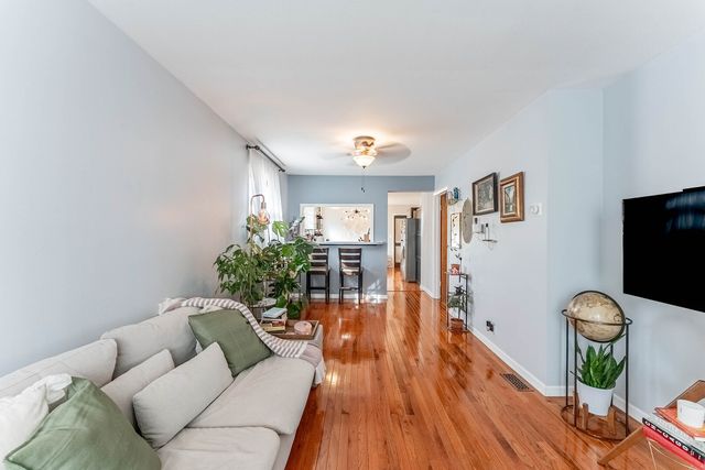 3314 N Ozanam Avenue, Chicago, IL 60634