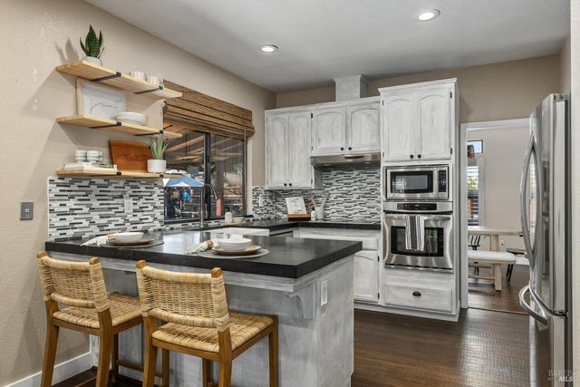 206 Willow Green Way, Vacaville, CA 95687