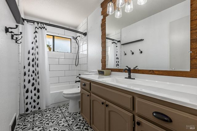 206 Willow Green Way, Vacaville, CA 95687