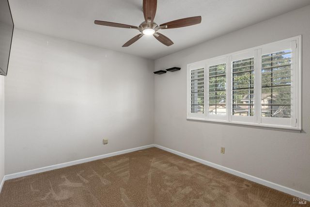 206 Willow Green Way, Vacaville, CA 95687