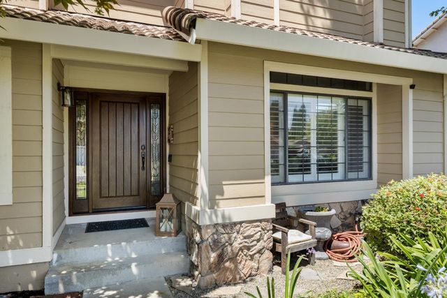 206 Willow Green Way, Vacaville, CA 95687