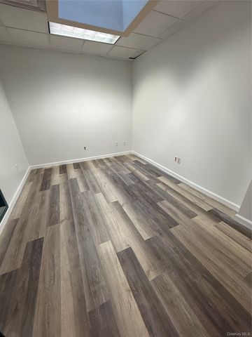 8907 Jamaica Avenue, Woodhaven, NY 11421