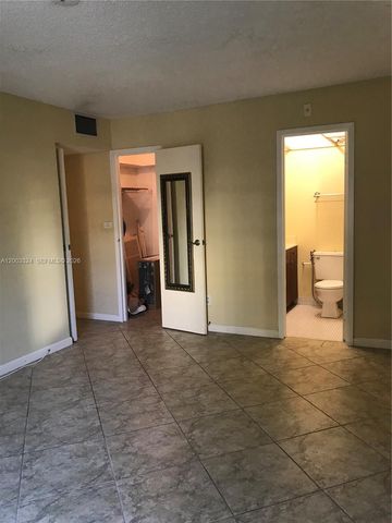 200 172nd St 207, Sunny Isles Beach, FL 33160