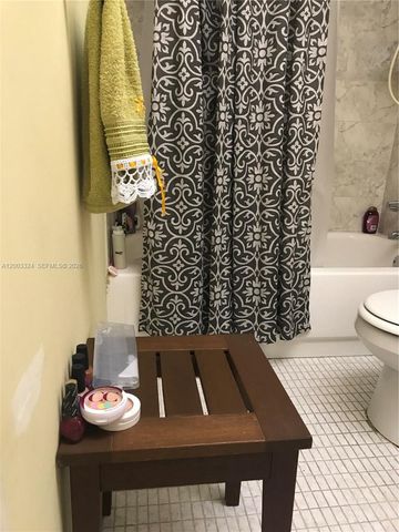 200 172nd St 207, Sunny Isles Beach, FL 33160