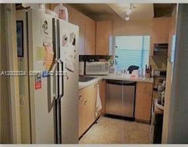 200 172nd St 207, Sunny Isles Beach, FL 33160
