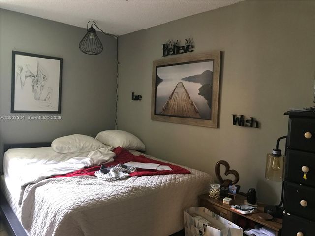 200 172nd St 207, Sunny Isles Beach, FL 33160