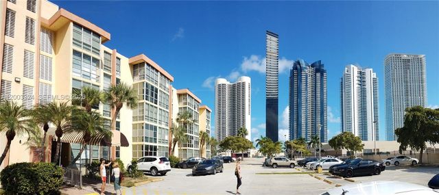 200 172nd St 207, Sunny Isles Beach, FL 33160