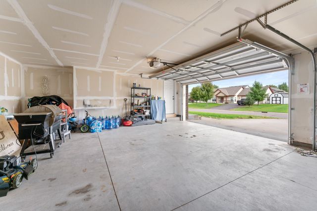 435 Highview Loop SE, Pine City, MN 55063