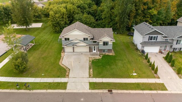 435 Highview Loop SE, Pine City, MN 55063